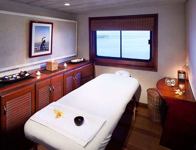 Luxury_Massage-Room-Spa-cruises