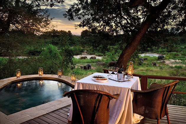 Luxury_Luxe-Lion-Sands-Game-Reserve-In-Sabi-Sands-South-Africa-table