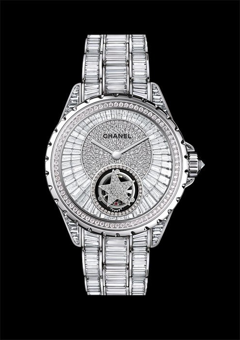 Luxuryretail_J12-Chanel-front