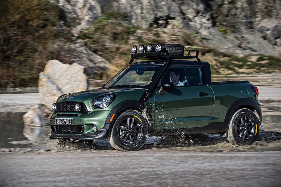 Luxuryretail_Paceman-Adventure-Pickup-Truck-By-MINI-road