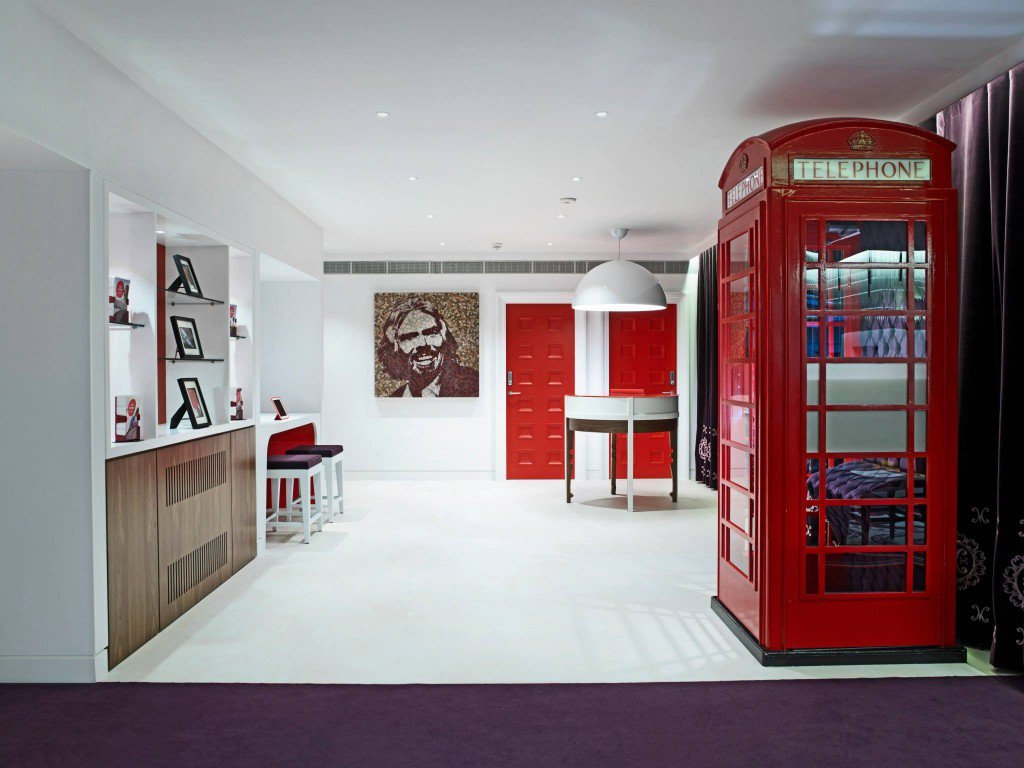 Luxuryretail_virgin-money-lounge-london-cabine