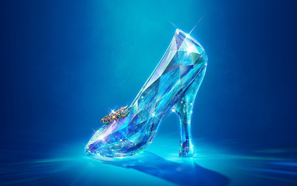 Luxuryretail_disney-cinderella-shoe-2015