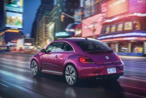 Luxuryretail_volkswagen-beetles-concept-NY-beetle-pink-city