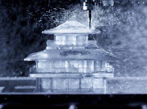 Luxuryretail_CNC-milled-ice-cubes-japanese-brewing-suntory-temple-shaped-ice