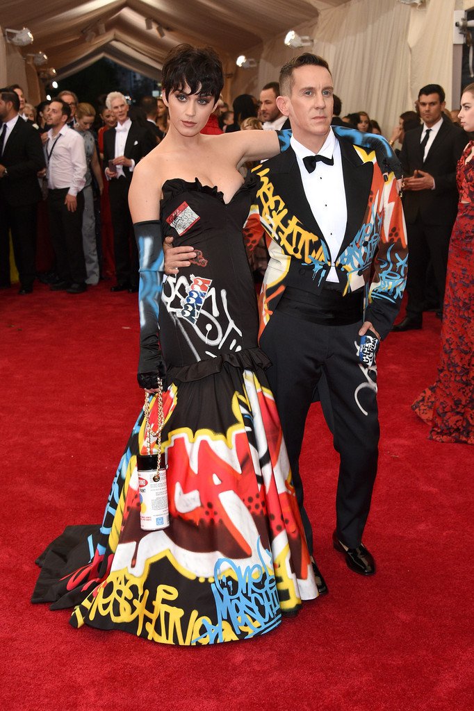 Luxuryretail_Katy-Perry-2015-Met-Gala-Wearing-Moschino