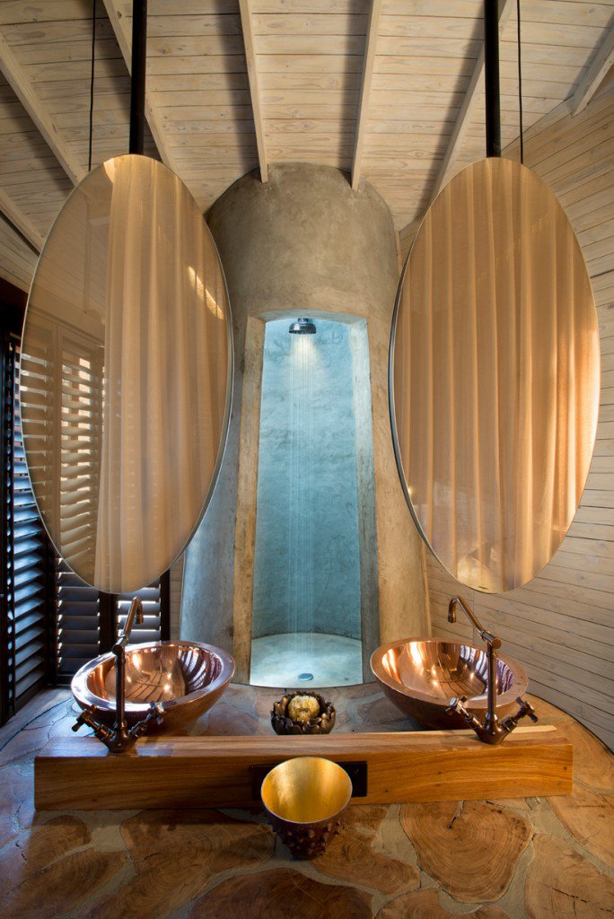 Luxuryretail_nicholas-plewman-architects-sandibe-okavango-safari-lodge-bathroom-suites
