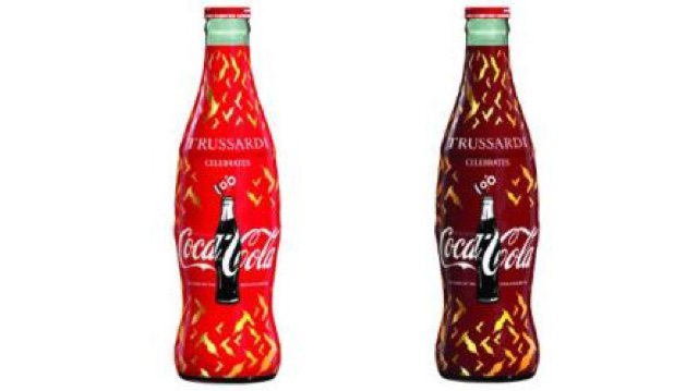 Luxuryretail_the-bottles-100th-anniversary-coca-cola