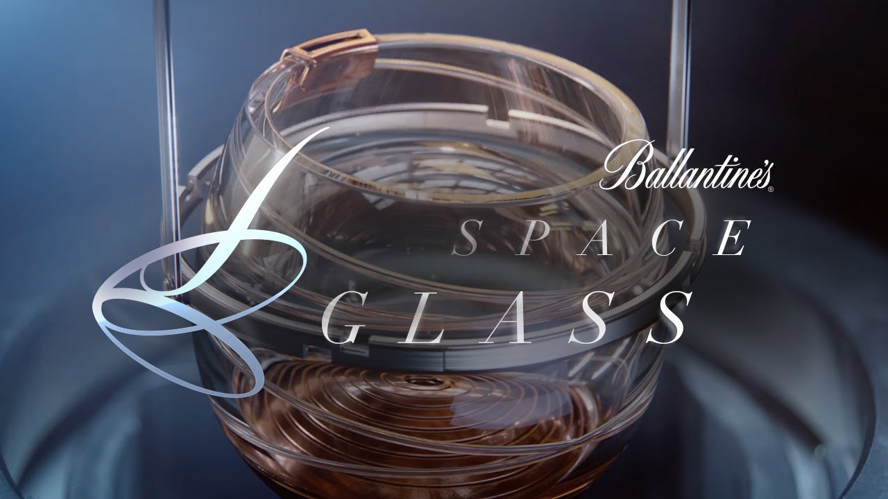 Luxuryretail_whiskey_ballantine_zero_gravity_space_glass