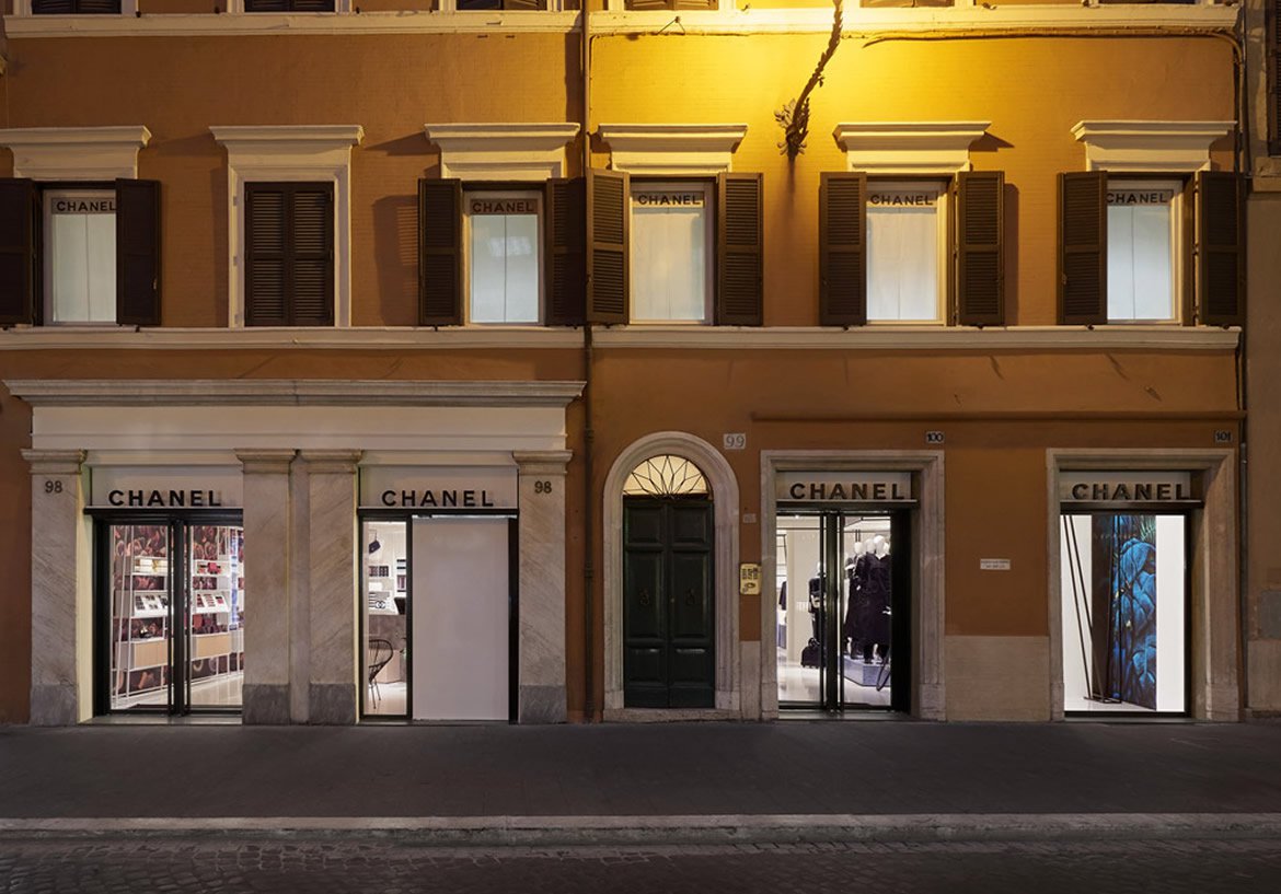 Luxuryretail_Chanel-rome-Via-del-Babuino-windows