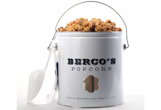 Luxuryretail_Worlds-Priciest-Popcorn-Includes-Edible-Gold-bucket