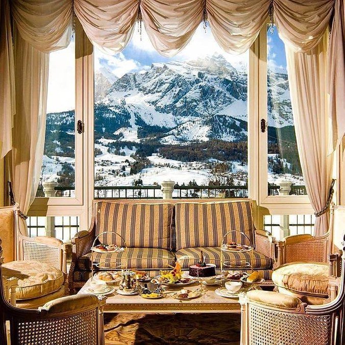 luxuryretail_cristallohotelcortina