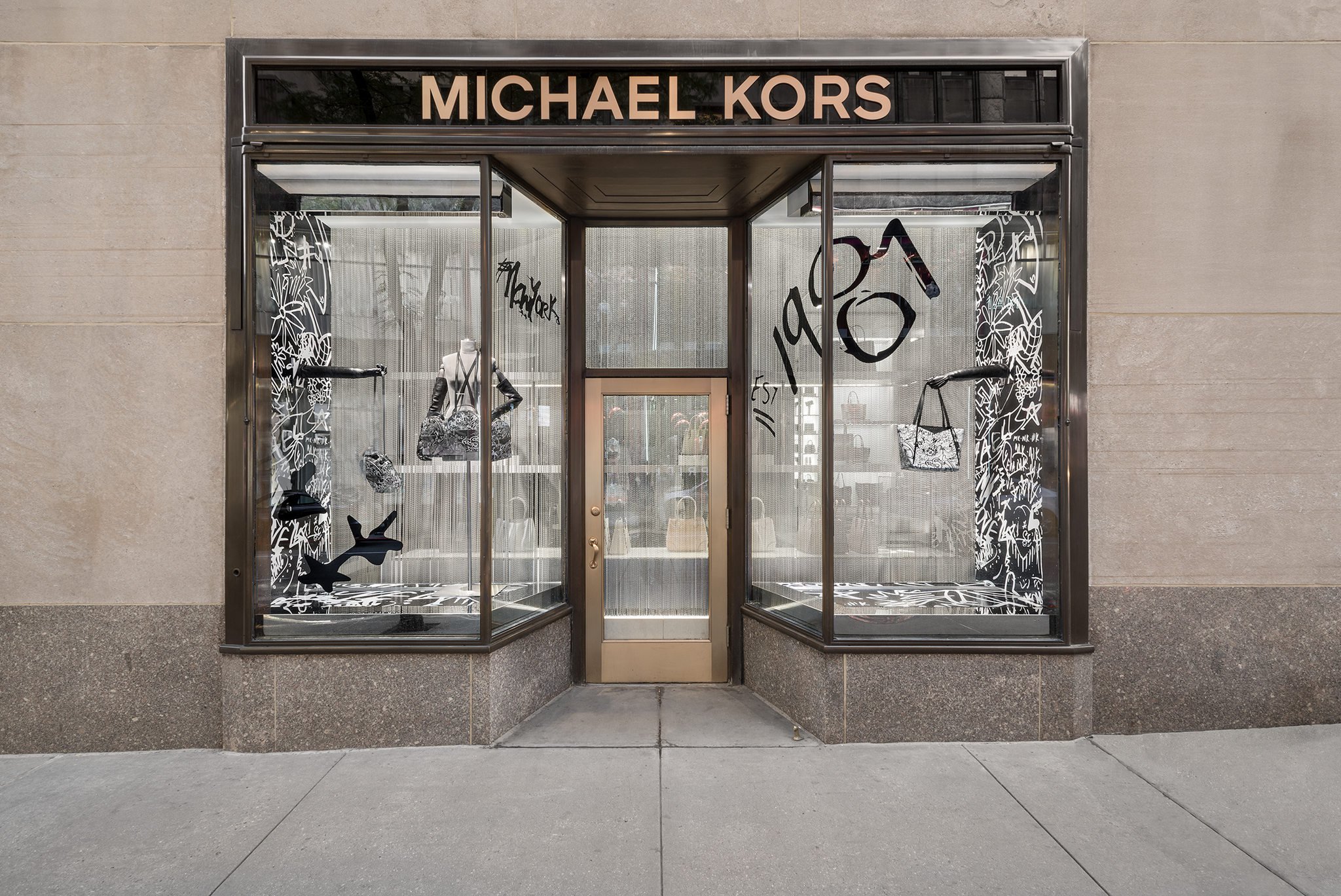 Michael kors hot sale mott graffiti