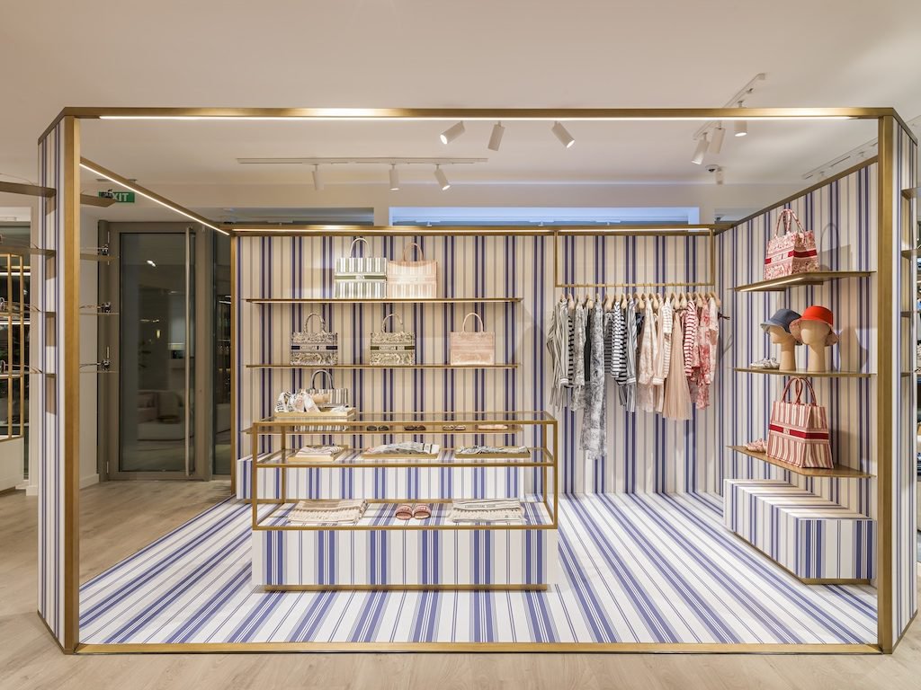 High Fashion Meets Luxury Tourism: Pop-Up Stores By Dior, Loewe, And Louis  Vuitton Revitalize Marina Ibiza Vanity Teen 虚荣青年 Lifestyle & New Faces  Magazine