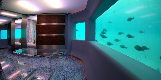 Lime underwater spa