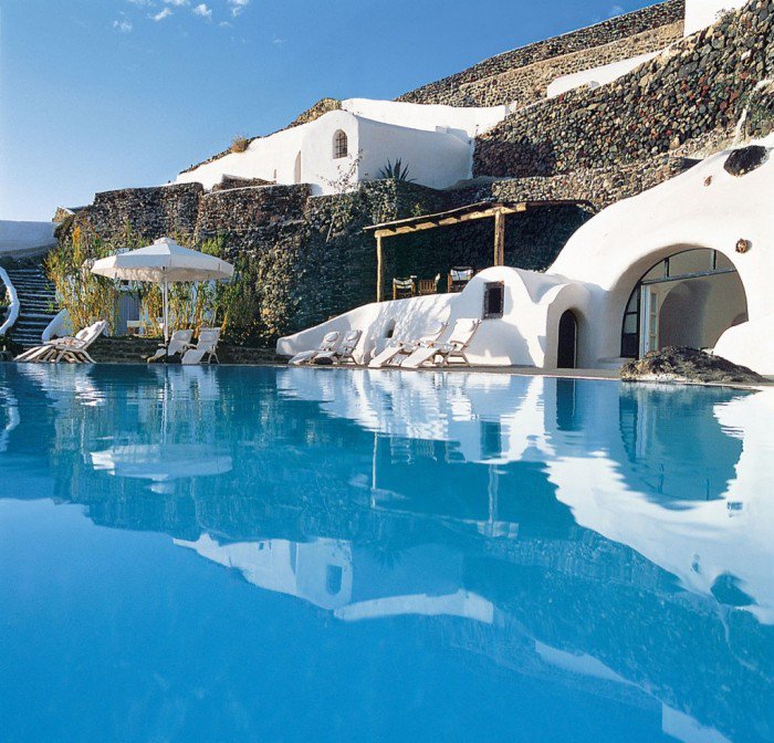 Serene Perivolas Oia Resort in Greece