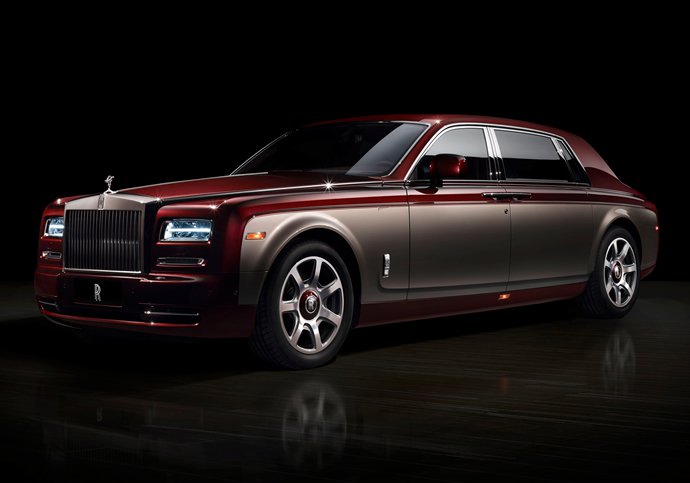 Exquisite Pinnacle Travel Phantom Collection By Rolls-Royce