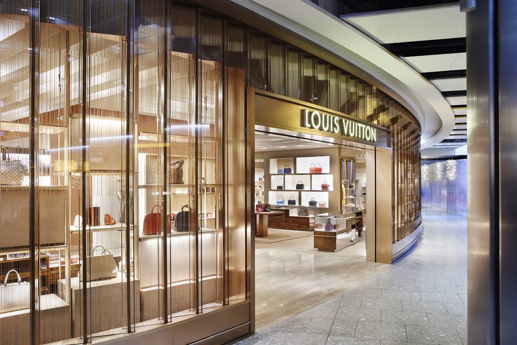 Louis Vuitton pop-up space at Heathrow Airport - Luxury RetailLuxury Retail