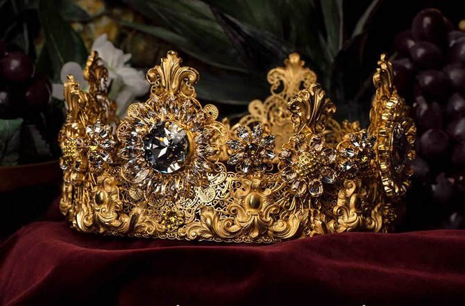 Dolce & Gabbana Crown