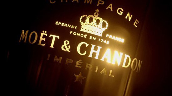 Moet & Chandon, Visual Advertising, Retail Design, Branding