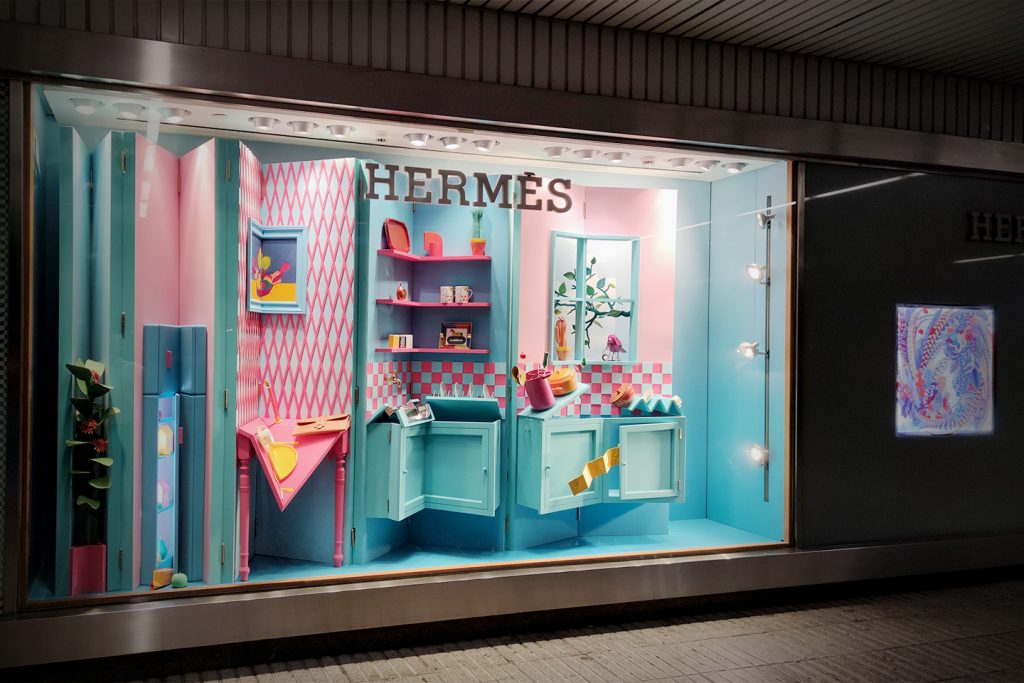 Hermes 2018 S/S window display