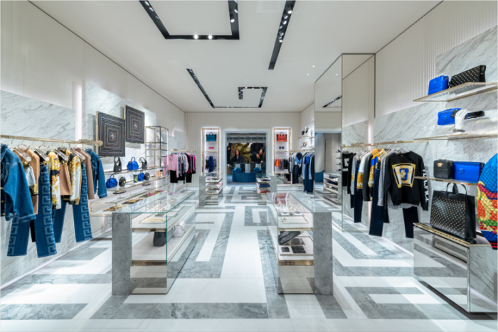 VERSACE OPENS A NEW FLAGSHIP STORE IN PARIS